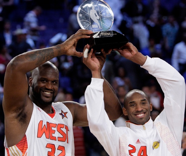 pg电子游戏官网-昔日OK组合！2009年的今天：科比与奥尼尔携手获得全明星赛MVP